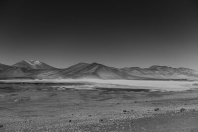 Lago e Montanhas