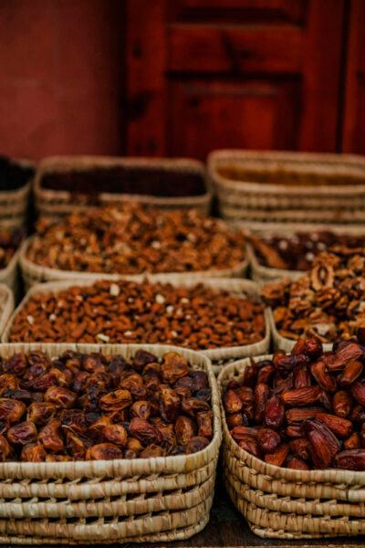Cesta de ameixas